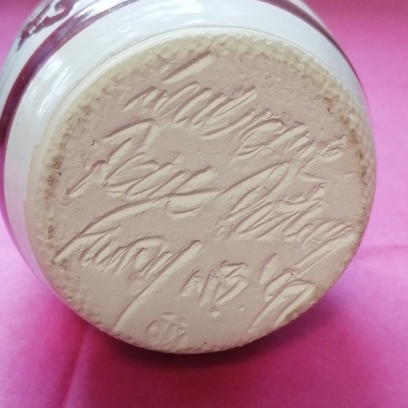 Handmade bud vase, handpainted, cream/wine floral, vintage '97, 5"H - Picture 4 of 4